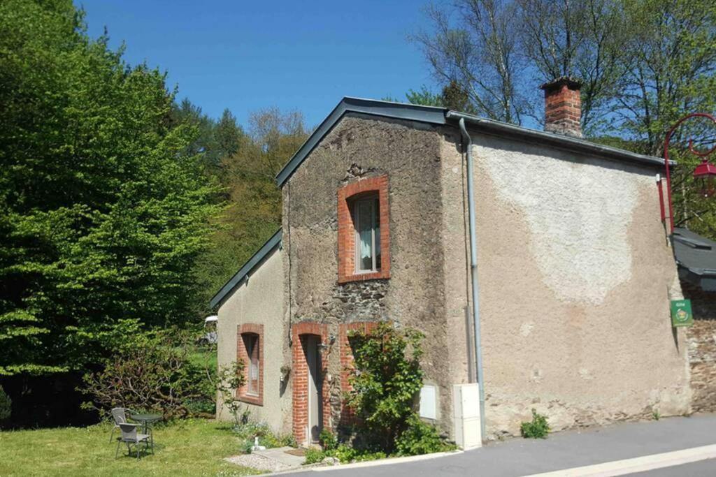 Gite Du Gue Les Hautes-Rivieres Exterior foto